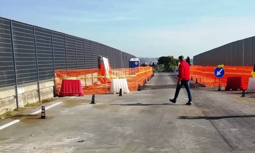 Riaperto nella mattinata di oggi, nella sola corsia centrale, il ponte della Sp15 sovrastante la SS121, ricadente in contrada Valcorrente in territorio di Belpasso.