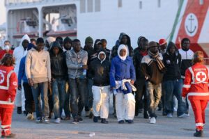 Catania, l’ex hub vaccinale di San Giuseppe La Rena accoglie i migranti: già 80 al riparo