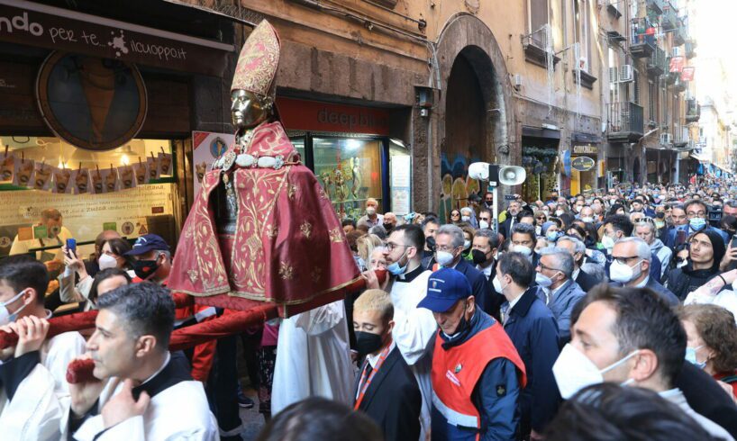 Napoli, San Gennaro e il suo culto si candidano a Patrimonio dell’Unesco: nel mondo oltre 20 milioni di fedeli