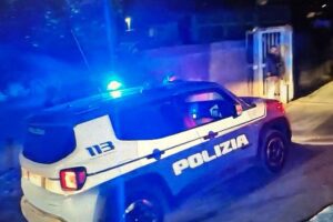 Catania, operazione antimafia contro i cursoti milanesi: 24 arrestati. Da piazza di spaccio 50 mila euro al mese