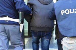 Adrano, 48enne lascia i domiciliari per recarsi in ospedale con la madre ‘finta’: ora è in carcere