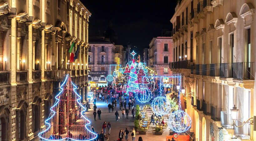 Sondaggio eDreams, Catania tra le più gettonate tra le destinazioni di Natale: batte Parigi e Londra