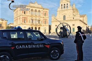 Grammichele, aggressione e 3 rapine in due giorni a Marina di Ragusa e Scoglitti: ordinanze cautelari per due minorenni