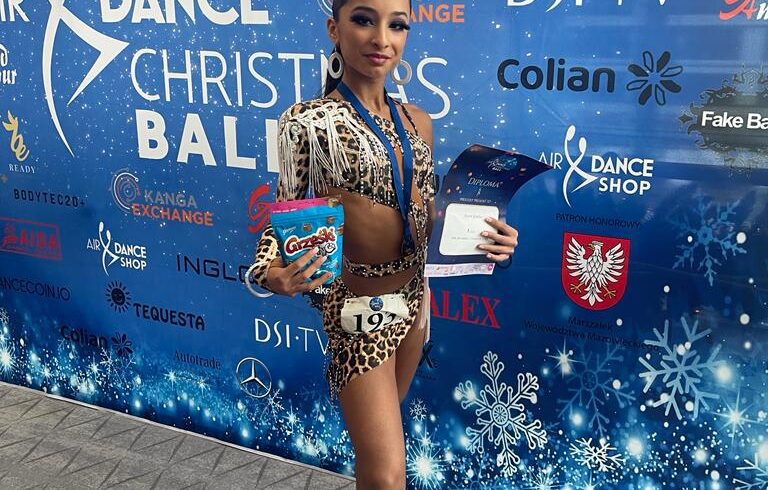 Paternò, la danzatrice 12enne Giulia prima classificata all’Air Dance Christmas Ball in Polonia (VIDEO)