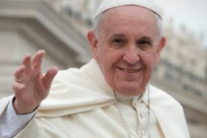 La rivelazione del Papa: “Ho già firmato le dimissioni in caso di impedimento per motivi medici”. Ieri il suo compleanno