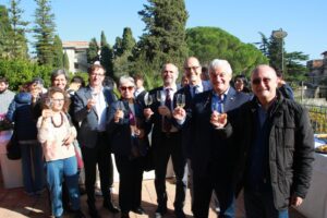 Catania, l’istituto “E. Fermi-F. Eredia” consegna al Parco dell’Etna vini rossi e bianchi della vendemmia 2021