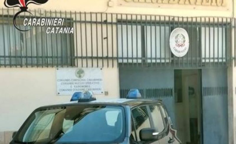 Paternò, 20enne tenta la fuga dopo lite e minaccia di morte i carabinieri: arrestato in flagranza