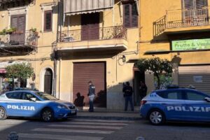 Bagheria, 17enne uccide la madre e inscena il suicidio: poi la confessione in lacrime