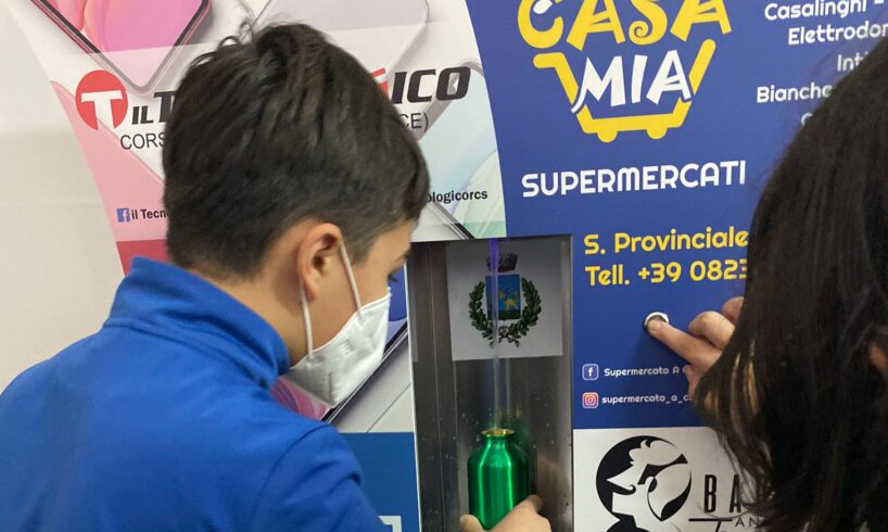 Belpasso, distributori d’acqua nelle scuole per ridurre il consumo di plastica: Comune sottoscrive convenzione