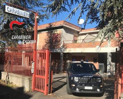 Castiglione di Sicilia, in due danneggiano appartamento e rubano all’interno: incastrati dalle telecamere di videosorveglianza