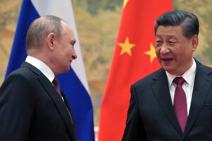 Ucraina, accoglienza calorosa di Putin al ‘caro amico’ Xi Jinping: sul tavolo il piano di pace cinese