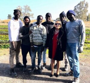 Catania, contro la discriminazione nasce la cooperativa ‘Afrisicilia’: migranti coinvolti in progetti di agricoltura sociale