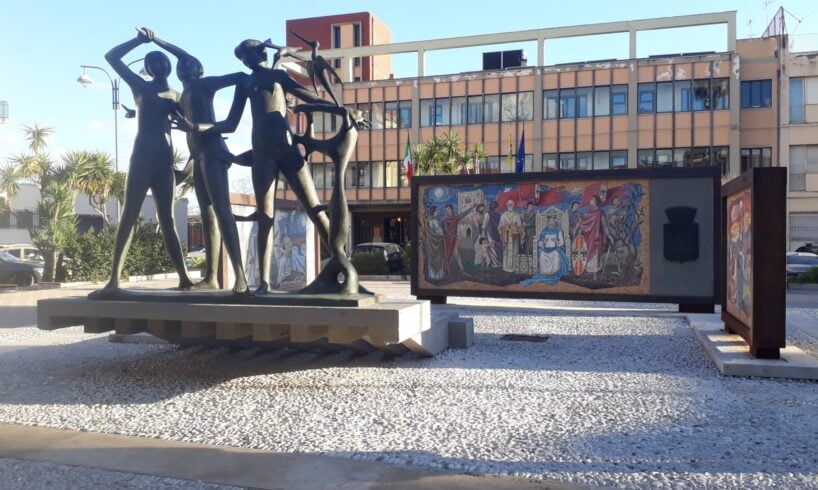 Paternò, senz’acqua la Fontana di Piazza della Regione: da una settimana