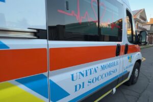 Catania, ‘Comitato Misericordie’ contro ospedali Policlinico e San Marco per ingresso ambulanze: “Diritto alla salute dura 15 minuti”