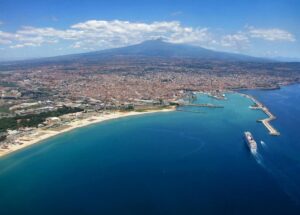 Catania è una rete di città: consigli utili al prossimo sindaco per ‘imitare’ Barcellona e Lisbona