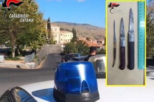 Randazzo, 34enne in stato di ebbrezza con 3 coltelli in auto: denunciato