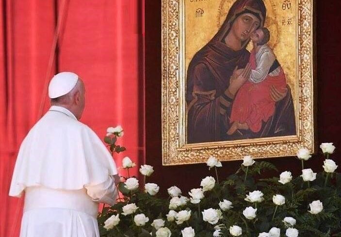 Biancavilla, nella Basilica Pontificia di Malta la copia dell’icona della Madonna dell’Elemosina: missione dal 5 al 7 maggio