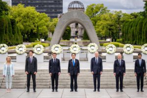 Meloni al Museo della Pace di Hiroshima: “L’oscurità non ha l’ultima parola”