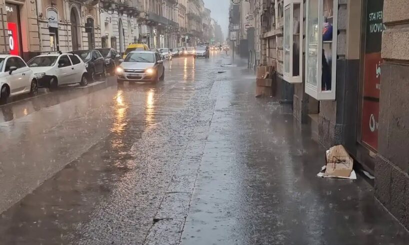 Catania: chiusi Giardino Bellini, cimiteri e mercati per ‘allerta meteo rosso’. Ordinanza del commissario del Comune