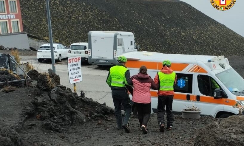 Etna, soccorsa nel cratere Silvestri giovane studentessa colta da malore