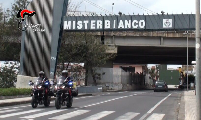 Misterbianco, meccanico senza licenza e 2 bar con depositi abusivi: denunciati i responsabili