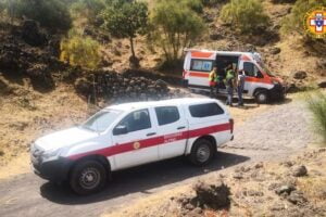 Etna, operaia forestale soccorsa e trasportata in ospedale: nel territorio di Castiglione di Sicilia