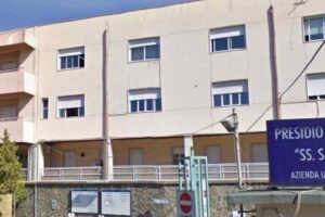 Paternò, l’Ufficio Ticket dell’ospedale chiuso fino al 4 settembre: “Rivolgersi a Biancavilla e Adrano”