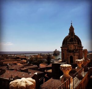 Palazzo Biscari e altre cose: “Gran Tour” catanese e il mistero del caffè offerto da un fantasma