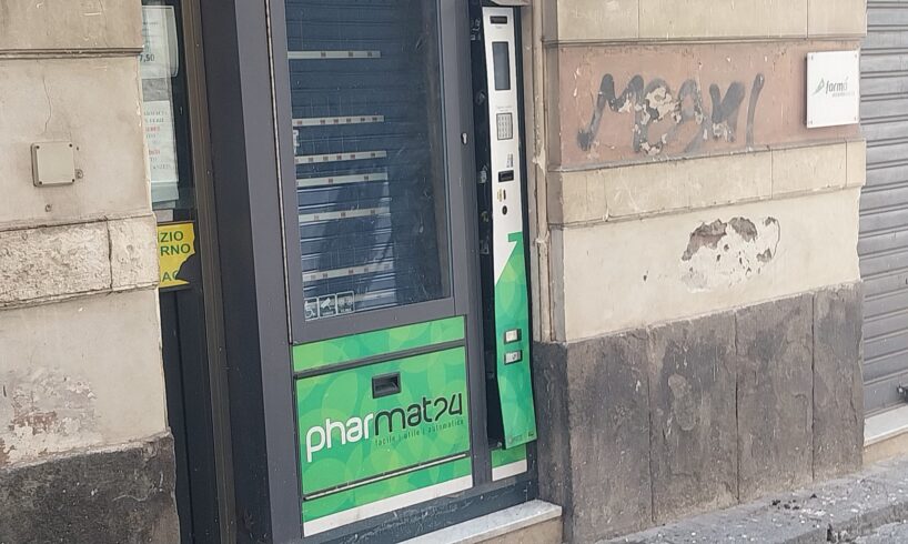 Paternò, ladri-vandali prendono di mira 2 distributori automatici