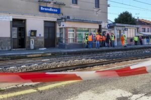 Strage ferroviaria, indagati tecnico e capocantiere: il nulla osta ai lavori non era stato richiesto