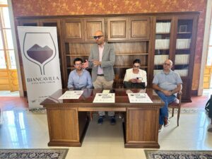 Biancavilla, torna l’Etna Wine Forum: degustazioni, contest e masterclass sul ‘nettare’ del Vulcano