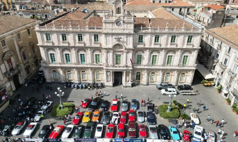 Auto d’epoca, al via il 24 il Raid dell’Etna: l’Isola ‘on the road’ e gran finale in Piazza Università a Catania