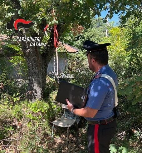 Pedara, 36enne ‘prepara’ il suicidio dopo la separazione: carabiniere in pensione dà l’allarme e lo salva