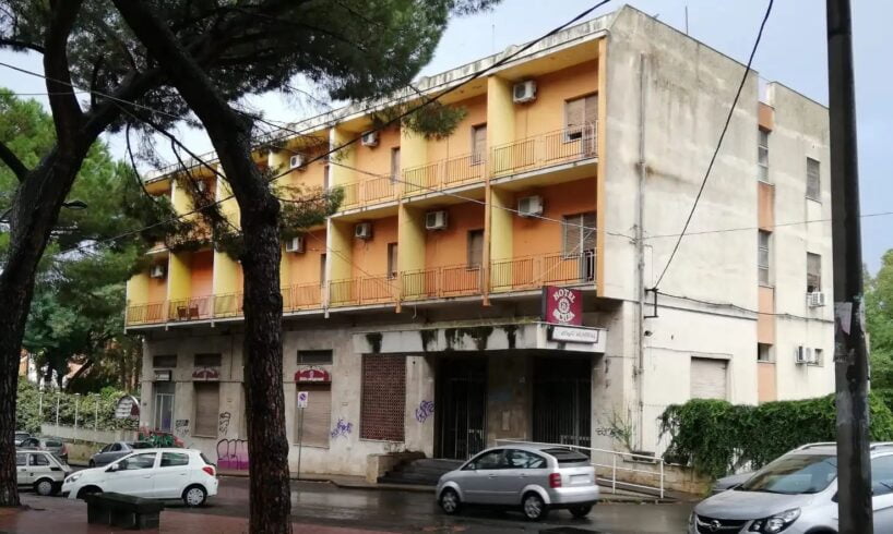 Paternò, occasione perduta. L’Albergo Sicilia venduto e basta.