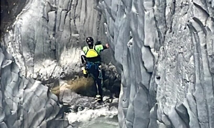 Castiglione, muore un 58enne nell'Alcantara mentre fa body rafting