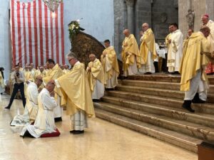 Catania, Chiesa in festa per i due nuovi presbiteri Caruso e Scamporrino: “Degni della vita sacerdotale”