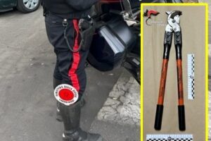 Catania, munito di cesoia stava per rubare bici elettrica: 40enne arrestato in flagranza