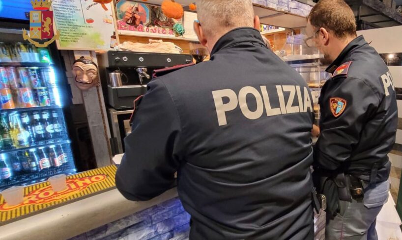 Catania, controlli della Polizia su giostrai e paninari nella zona del lungomare