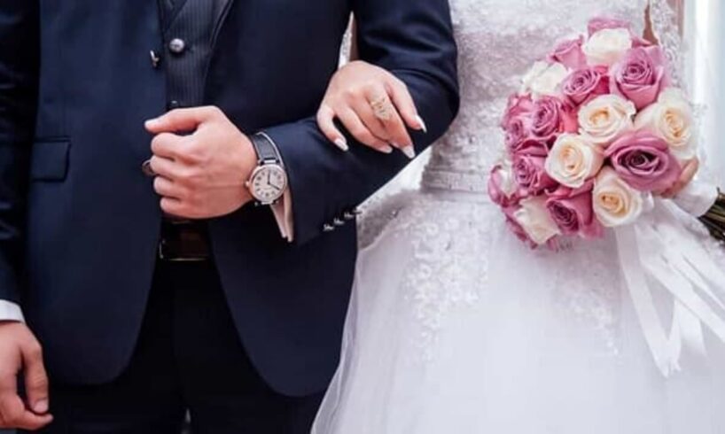 Sposi, attenti al budget quando si organizza un matrimonio: e chiedete un ‘aiutino’ ai genitori