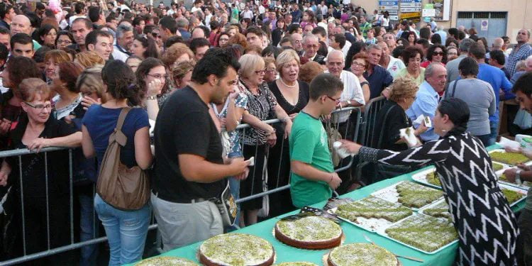 Bronte, s’inaugura l’attesa Sagra del Pistacchio: alle 18 il taglio del nastro