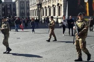 Catania: “Torni l’operazione Strade sicure”. Consiglio comunale approva delibera a pochi giorni dalla morte di Chiara