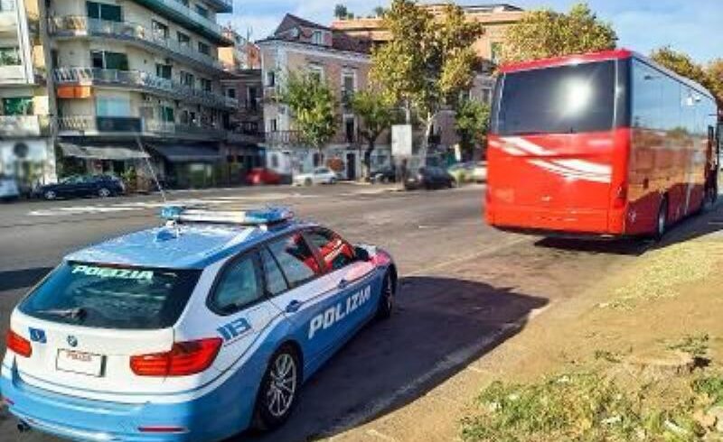 Catania, Polstrada ritira la patente a 13 “furbetti della corsia d’emergenza”