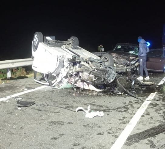 Paternò, due auto e un mezzo pesante coinvolti in incidente ieri sera sulla SS 284 ‘Scalilli’: almeno due feriti