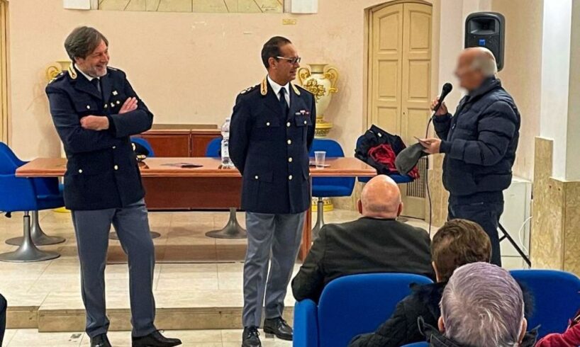 Adrano, presentato il vademecum anti truffe della Polizia