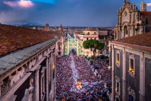 Agata, la città e la festa per la Santa: e Catania più volte muore e sempre rinasce