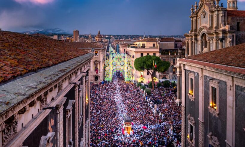 Agata, la città e la festa per la Santa: e Catania più volte muore e sempre rinasce