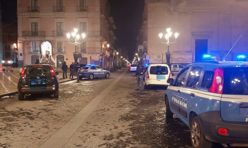 Paternò, Carabinieri e Polizia controllano il territorio dopo risse e accoltellamenti tra stranieri