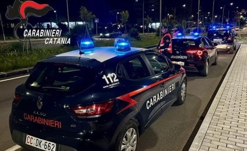 Paternò, controlli antidroga nei locali pubblici e nelle aree urbane: 2 giovani sorpresi con marijuana