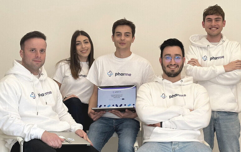 Cinque studenti universitari creano startup per i farmaci: piattaforma per le prenotazioni