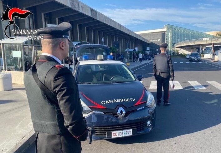 Catania, borseggiatore ‘al lavoro’ nell’area del terminal arrivi: 39enne arrestato